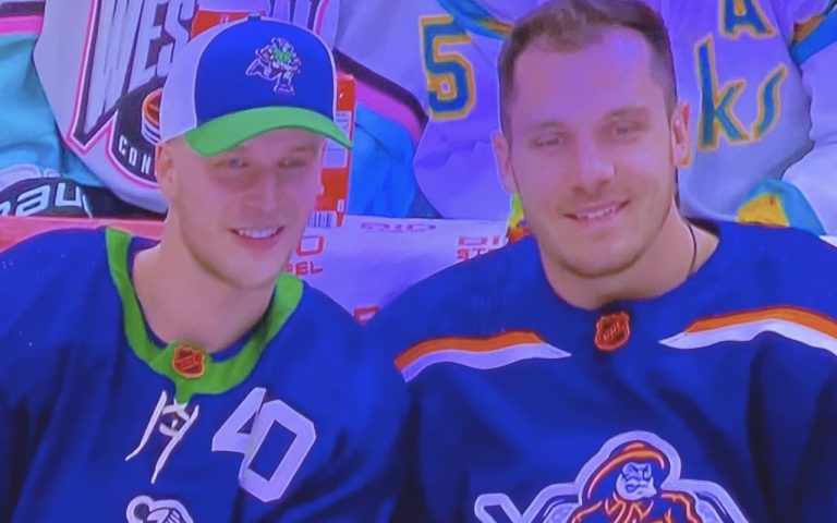 Read more about the article Canucks Pettersson Wins; Hanging With Bo