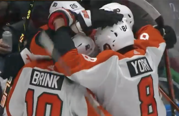 Flyers Beat Canucks 4-1, Ending VAN’s 9-Game Point Streak