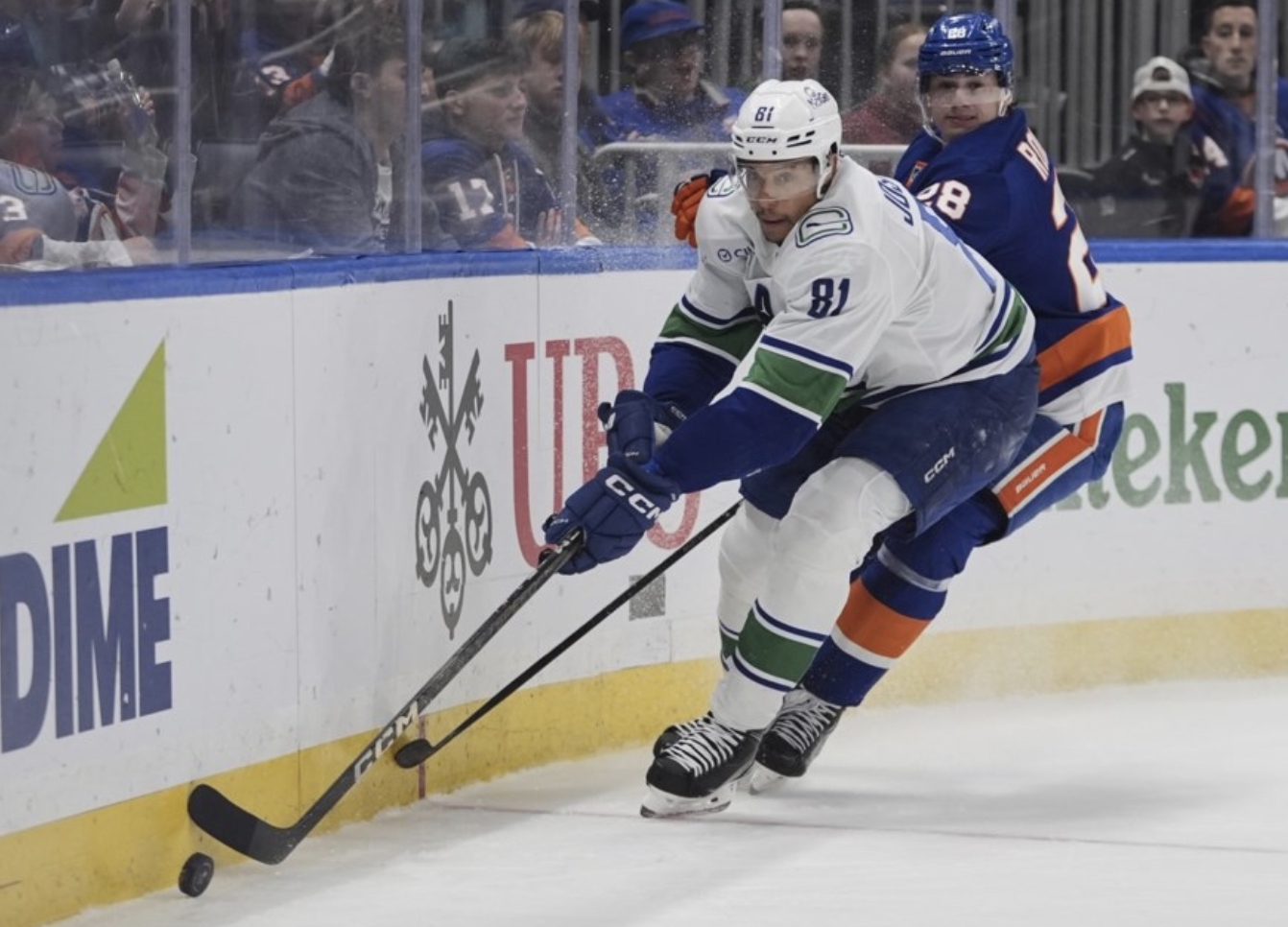 Canucks, Dakota Joshua
